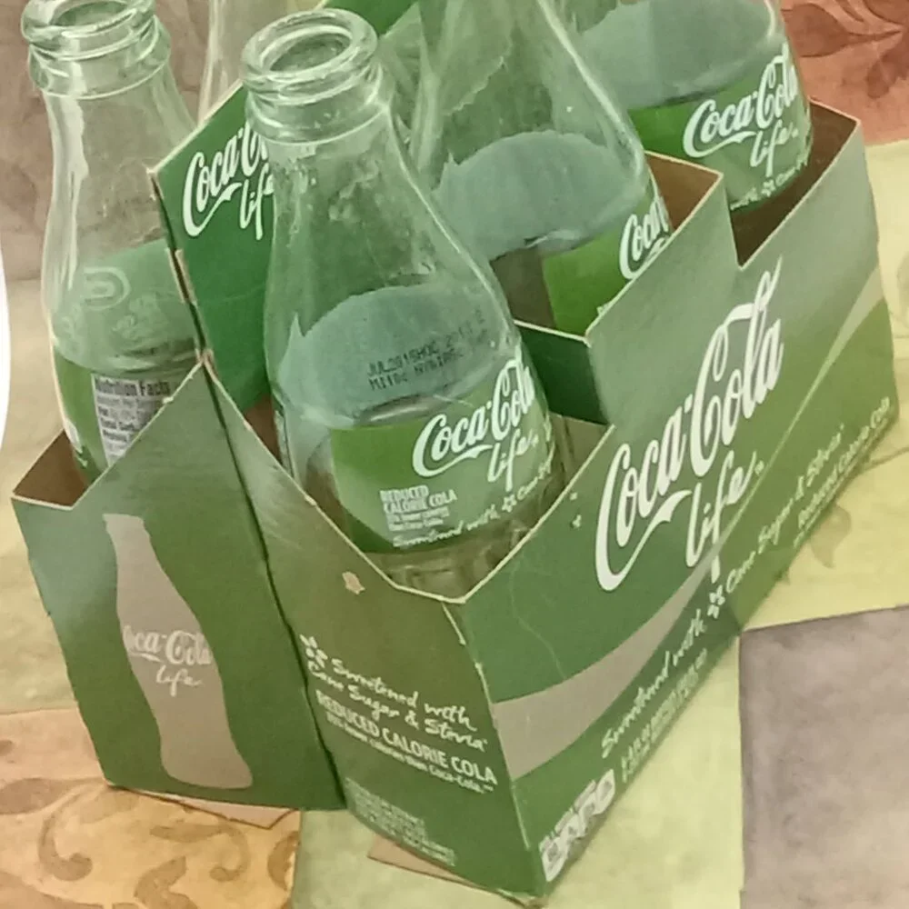 Green COCA COLA LIFE Reduced Calorie Bottles w/Carrier EMPTY Limited Ed Stevia - Picture 8 of 14